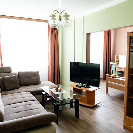 Hotel Cementar Hranice  Kültér fotó