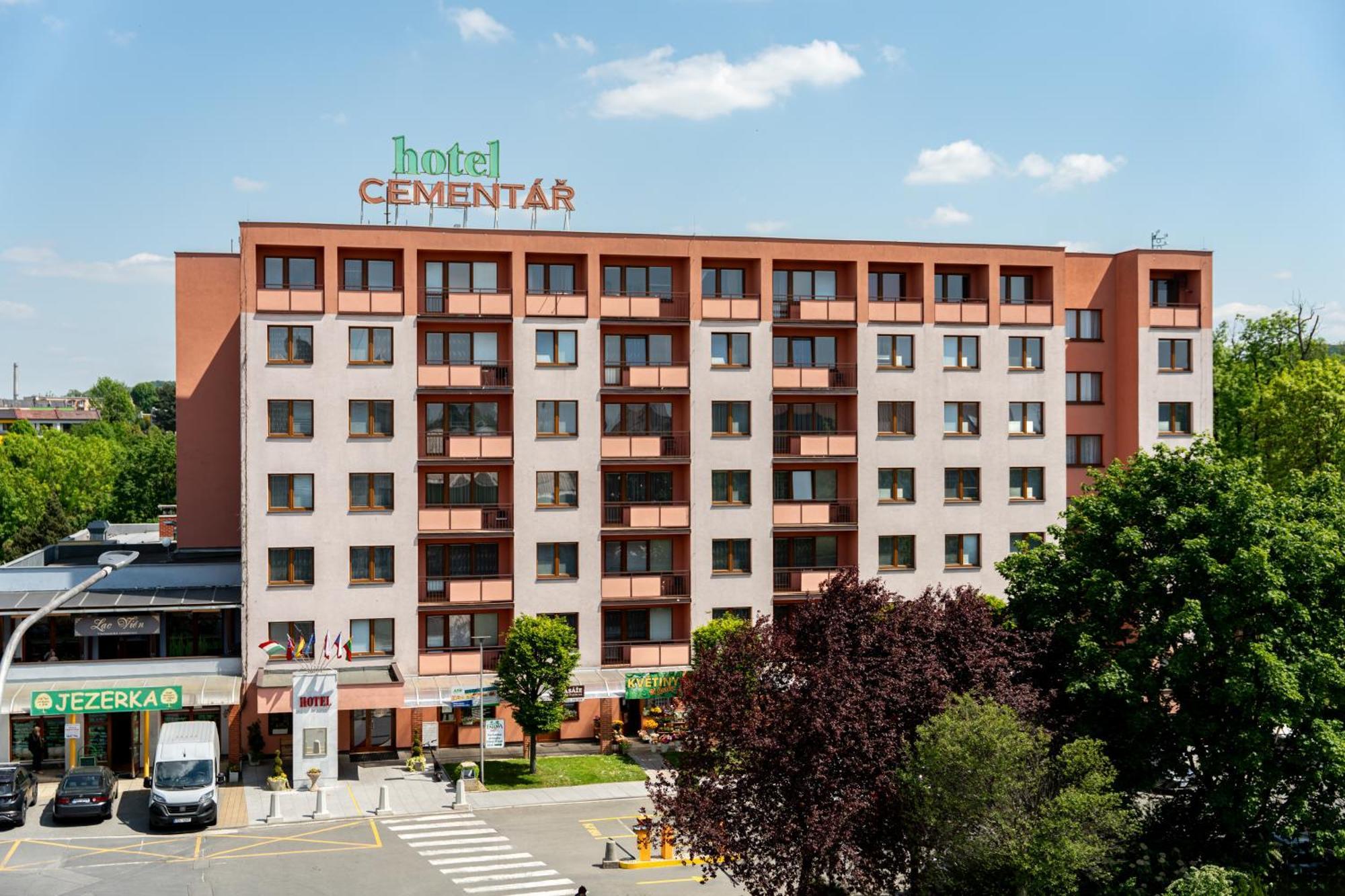 Hotel Cementar Hranice  Kültér fotó